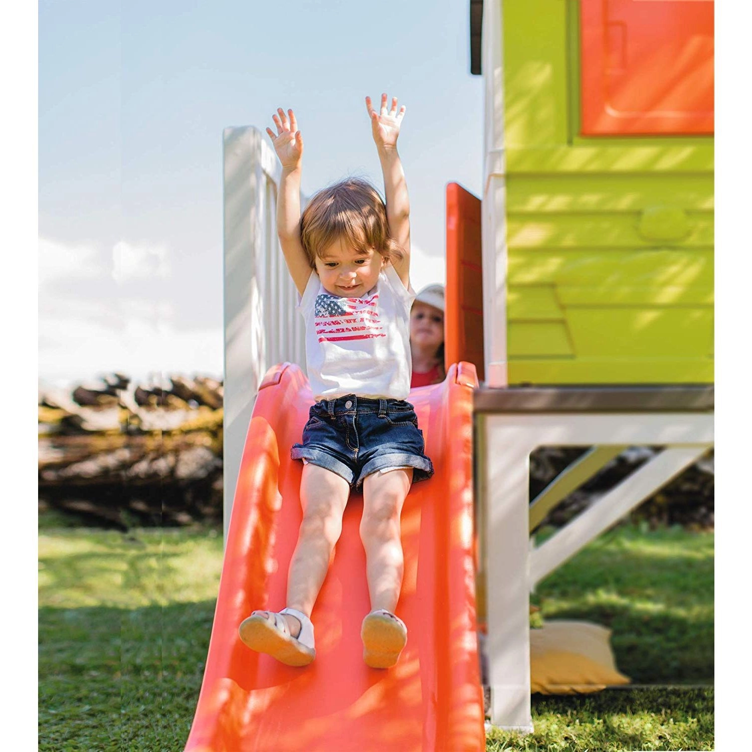 Pilings House - Sturdy slide UV-treated plastic