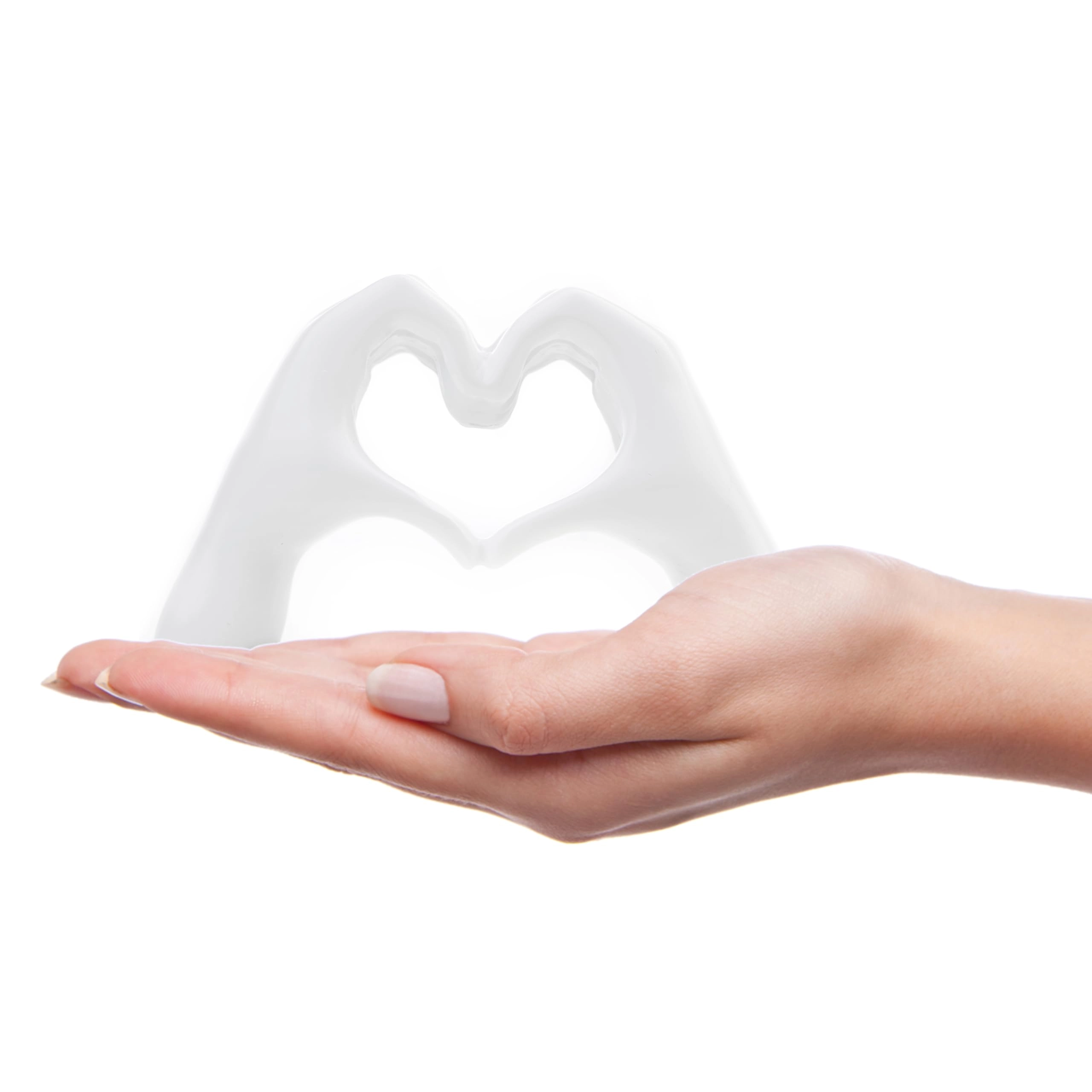 lynagert Small Heart Hands Sculpture - resin