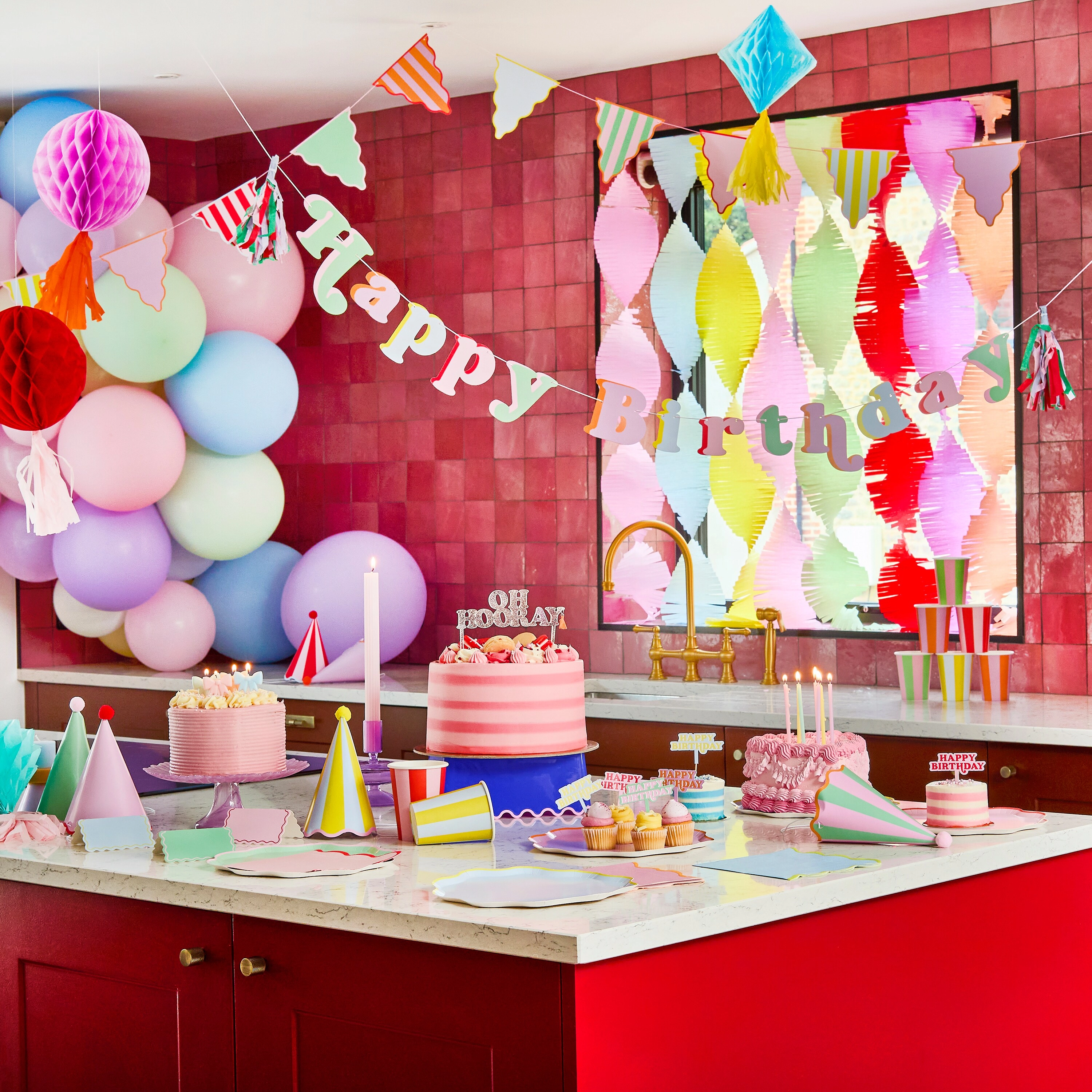 Bright Banquet Crepe Streamers - 8Ct birthday