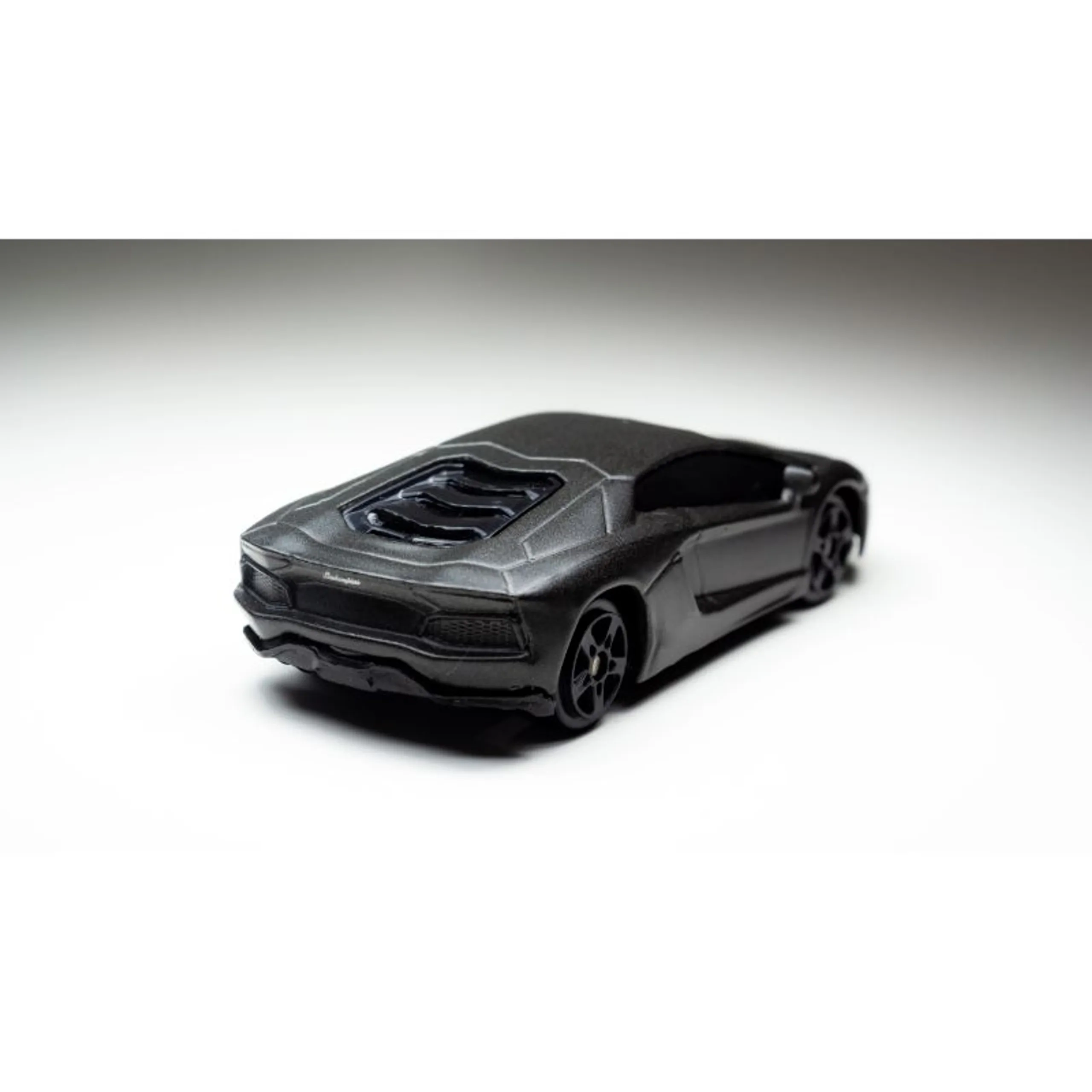 Lamborghini Aventador - 3"