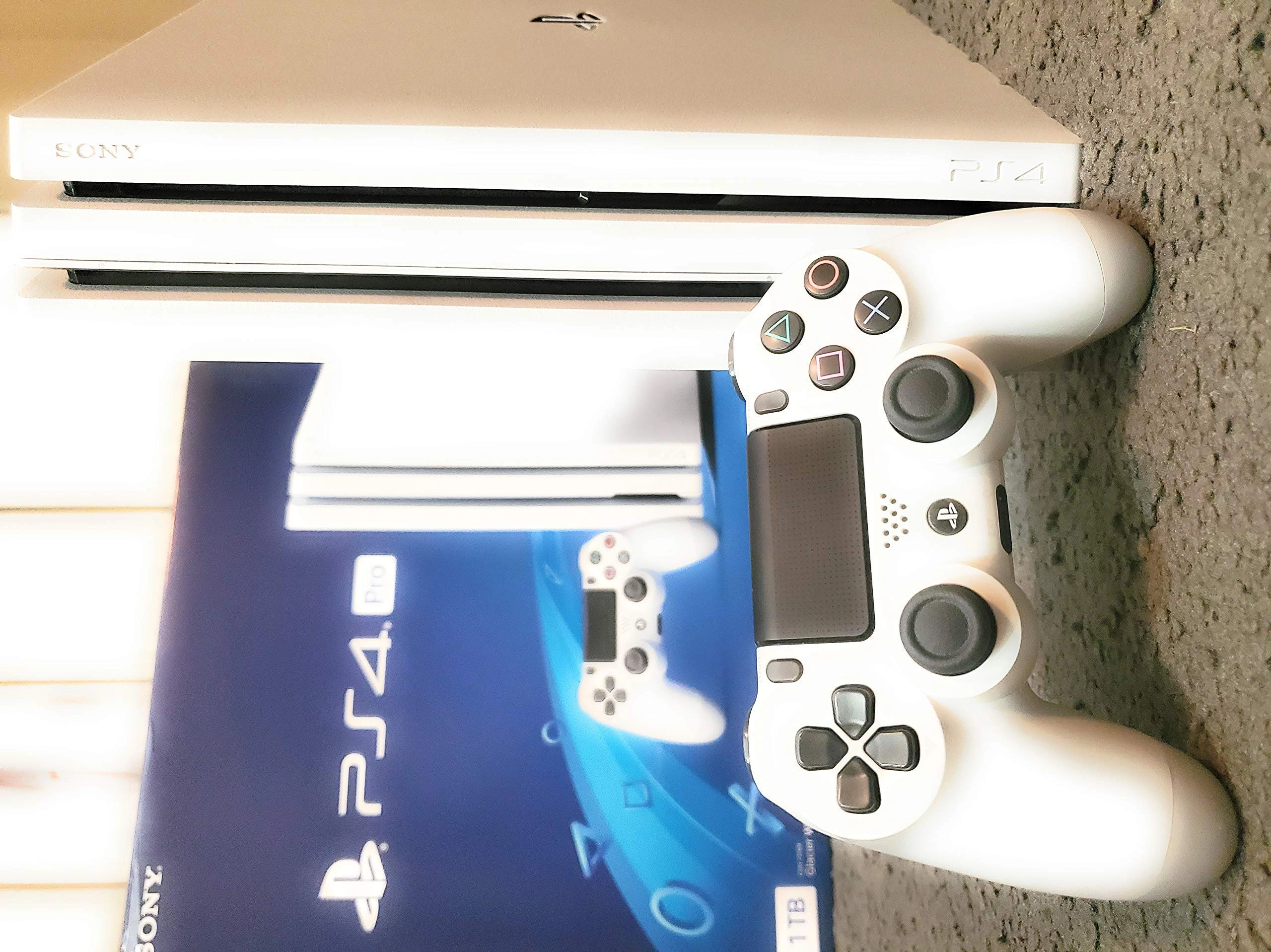 PlayStation 4 Pro - 1TB Black