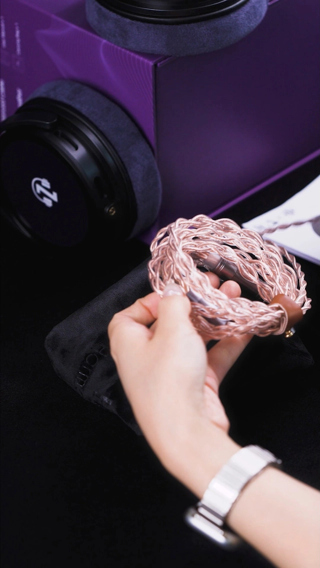 Eris Wired Headphone