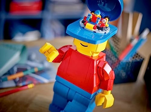 Up-Scaled Minifigure (40649)