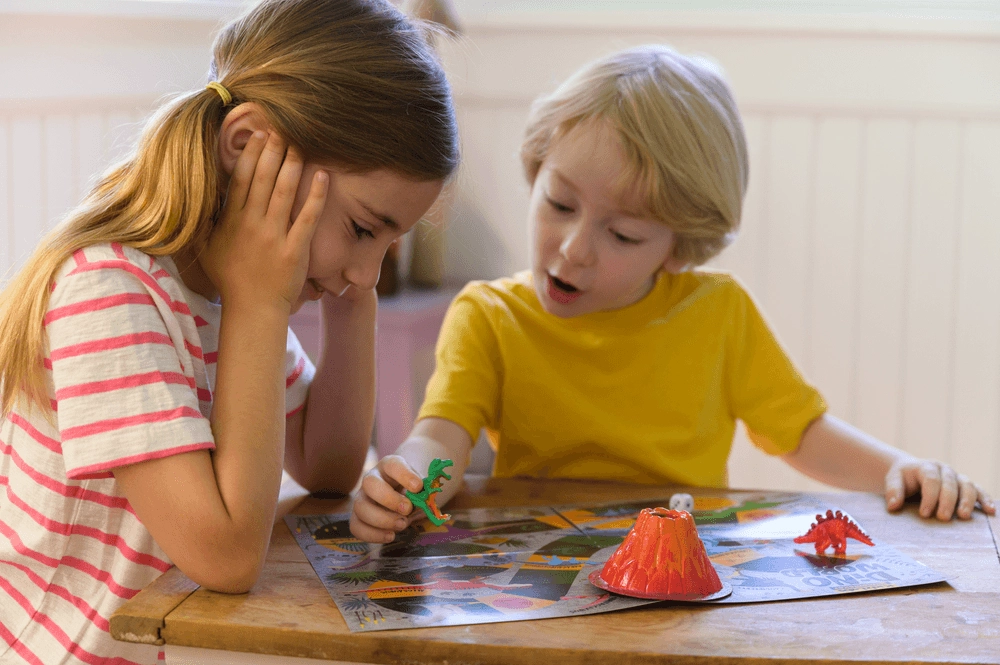 Dinosaur World Science Kit - 5 years+