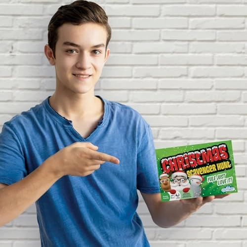 Christmas Scavenger Hunt - 220 Cards Indoor and Outdoor Decks