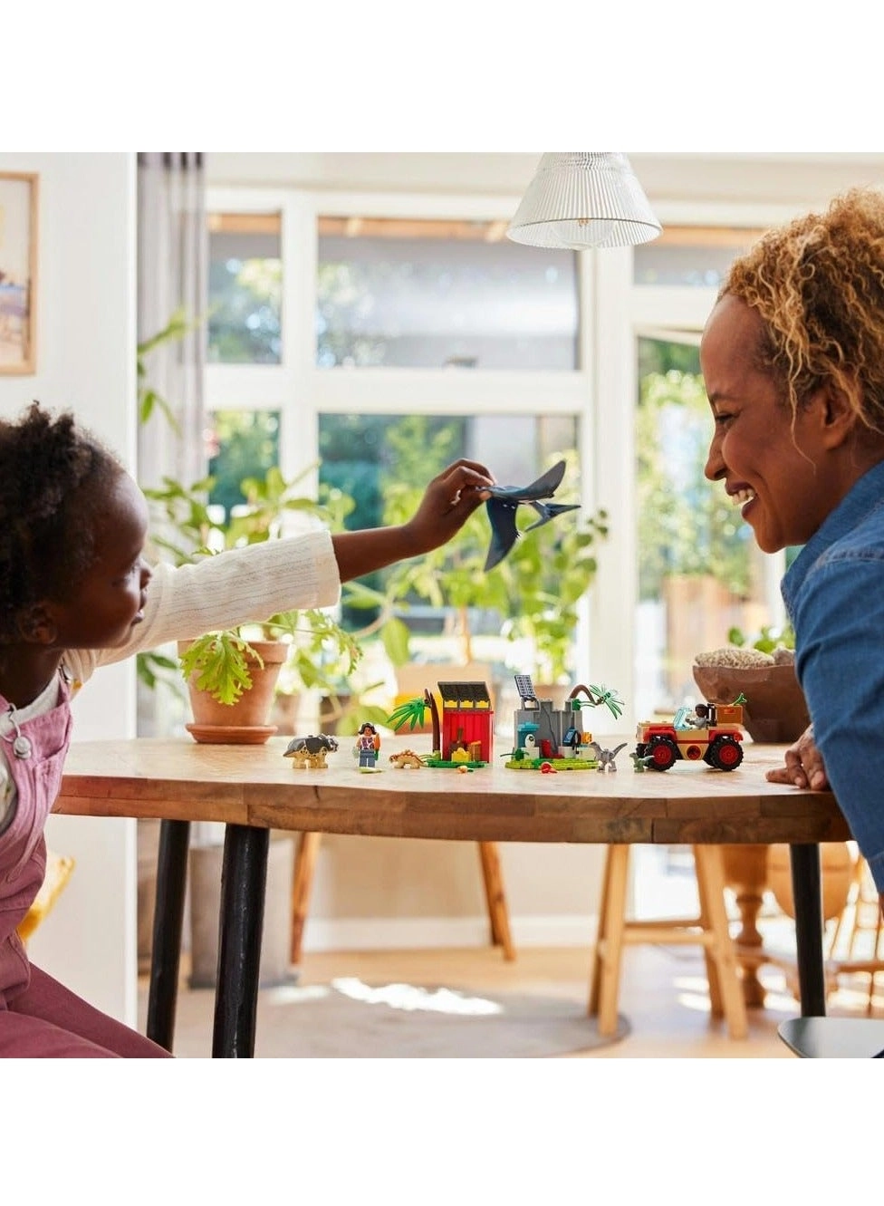 Jurassic World Baby Dinosaur Rescue Centre (76963)