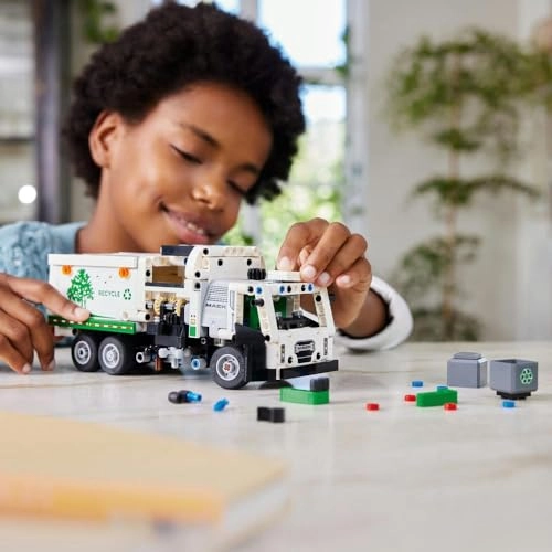 Technic Mack LR Electric Garbage Truck (42167)
