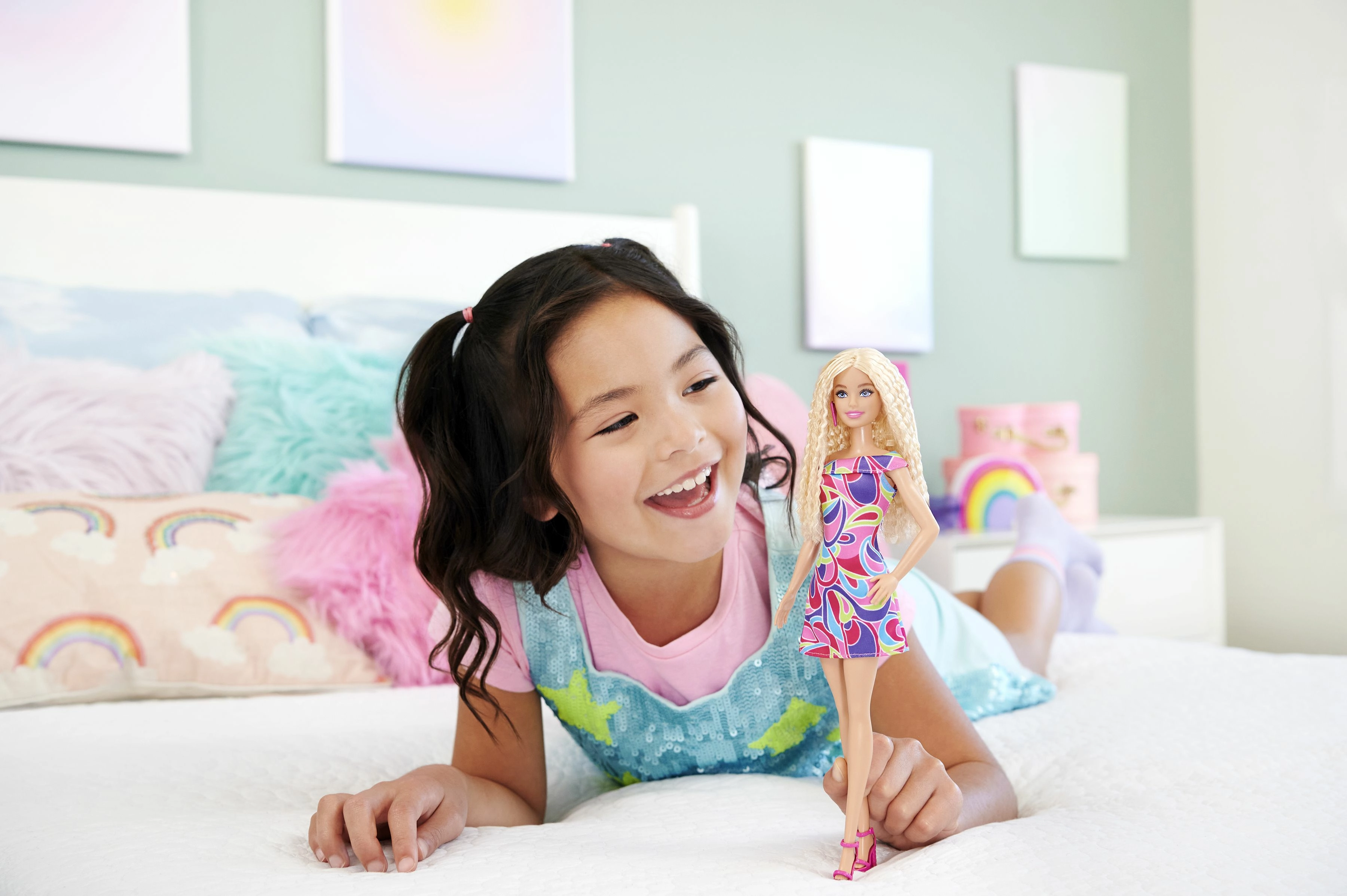 Barbie Fashionistas - Pink Rose Petite body Ages 3+