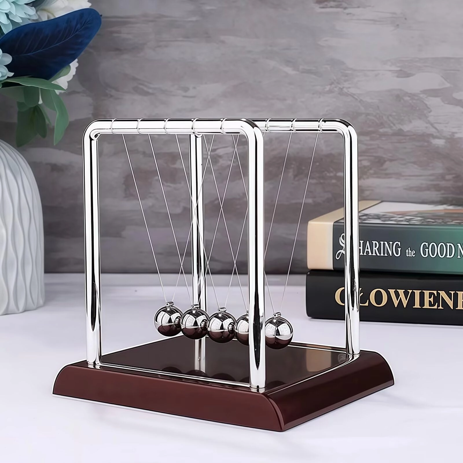 Newton's Cradle - 5 pieces Physics