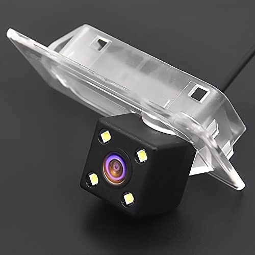 Rear View Reverse Backup Tracks Camera - 728 x 512