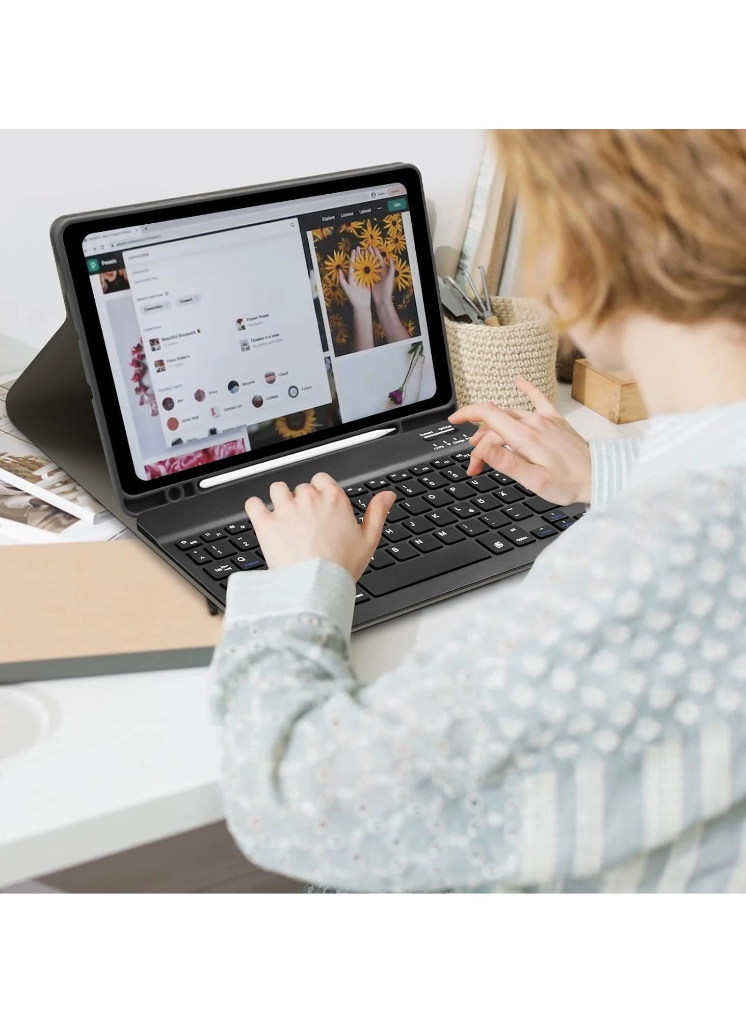 Keyboard Case with S Pen Holder for S6 Lite 10.4-inch (2024/2022/2020)