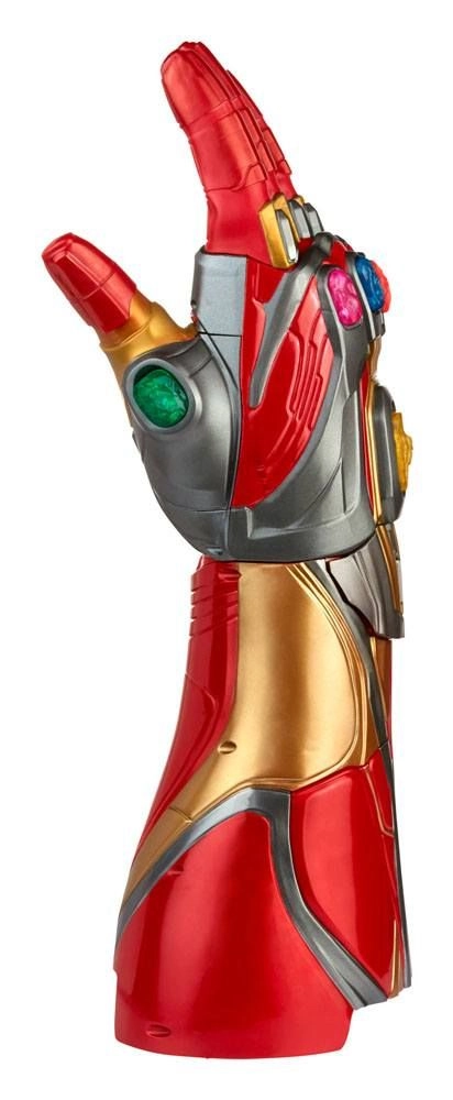 Marvel Legends Series Electronic Iron Man Nano Gauntlet (45.72 cm)