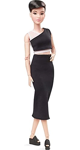 Barbie Signature Looks - Petite Brunette Pixie Cut