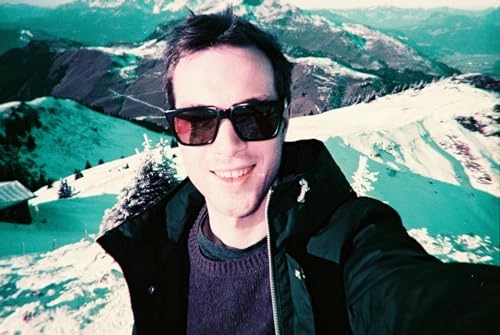 Simple Use Reloadable Film Camera - LomoChrome Purple 35mm