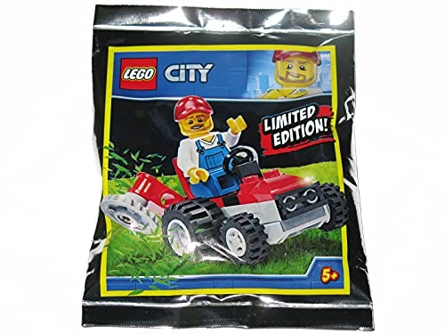 City Gardener (CTY7658358) + Lawn Tractor + TheBrickPeople Tile