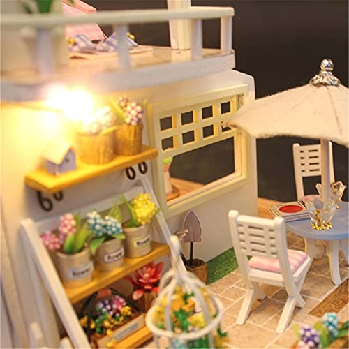DIY Dollhouse Kit - 19x15x13cm Light Included