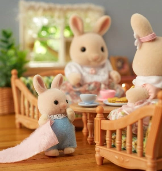 Milk Rabbit Family (CC2075) 4 pcs