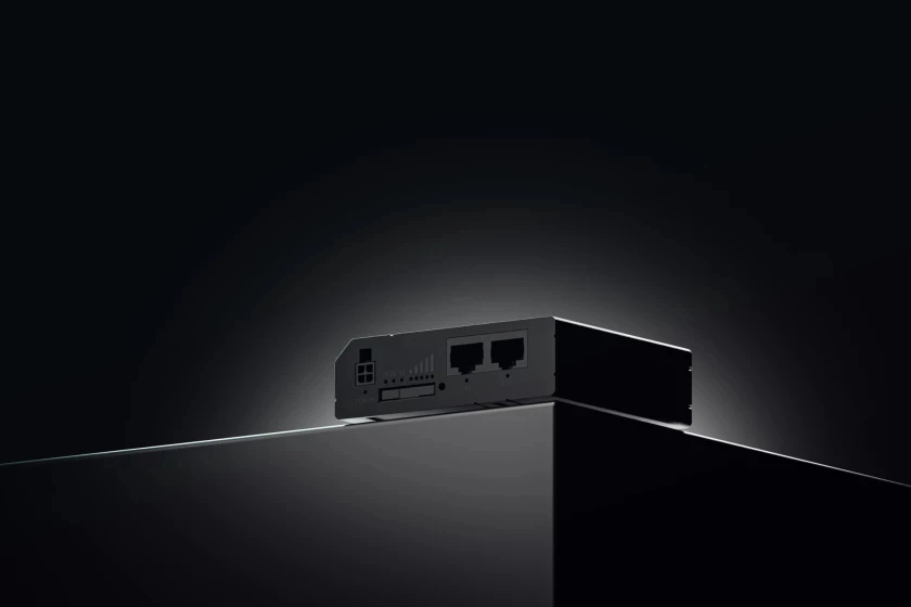 RUT241 - 4G LTE 802.11b/g/n 150 Mbps/50 Mbps