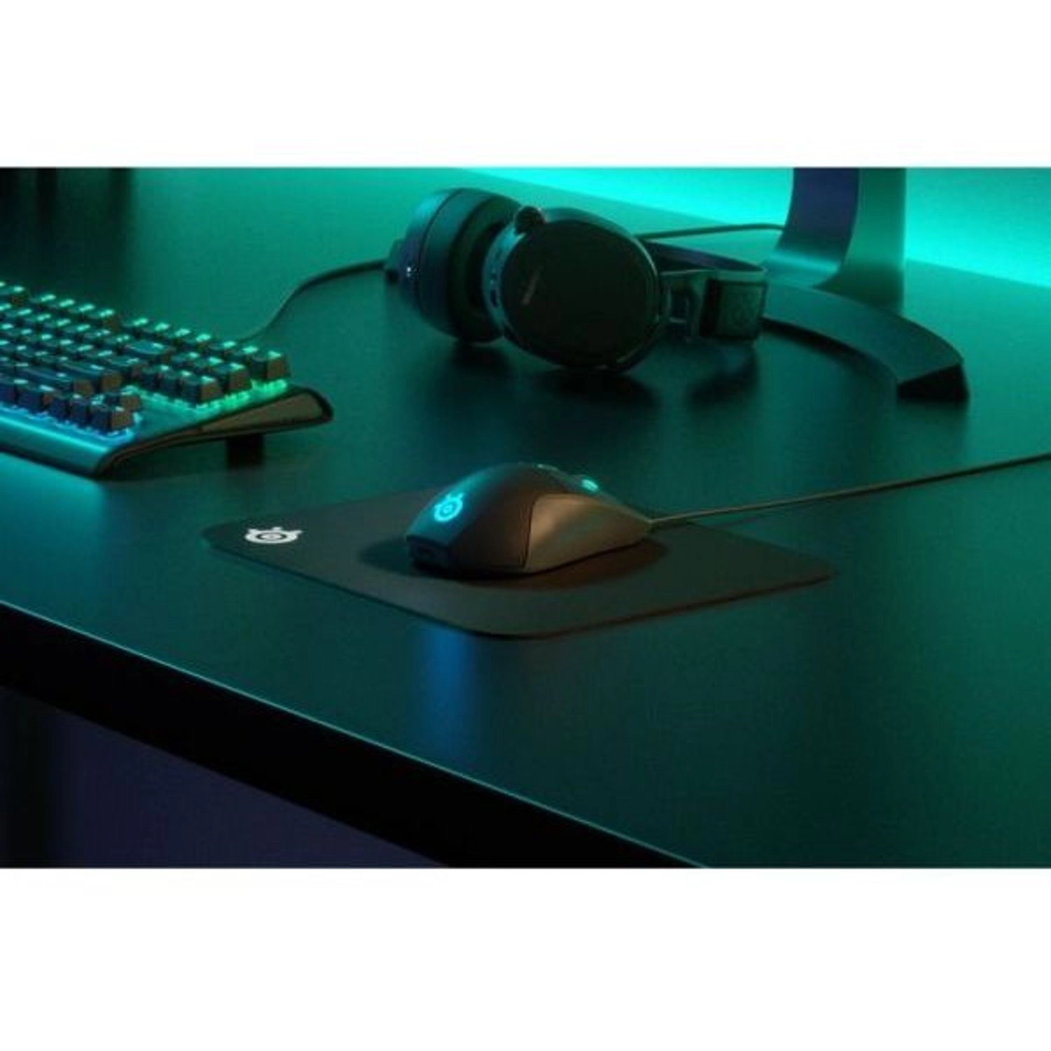 QcK Cloth Gaming Mouse Pad