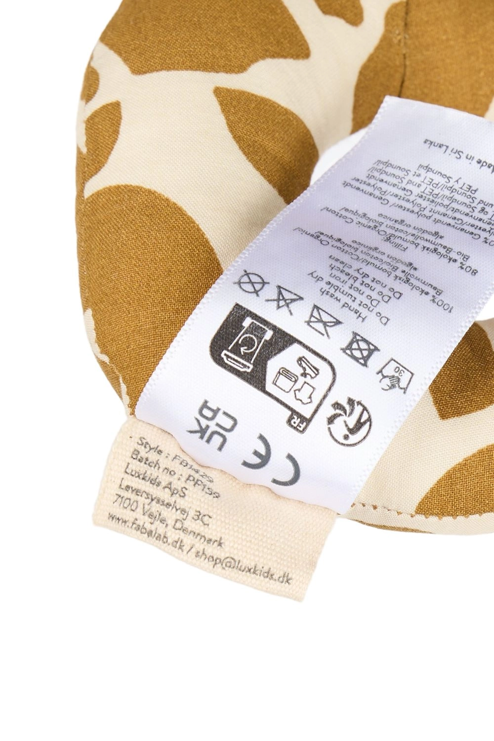 Giraffe Rattle - Suitable for 0 month and above 100% GOTS certified organic cotton