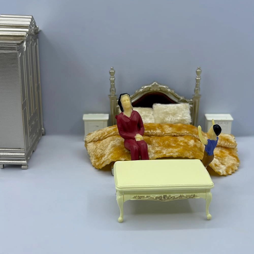 Miniature figures - 14 pcs