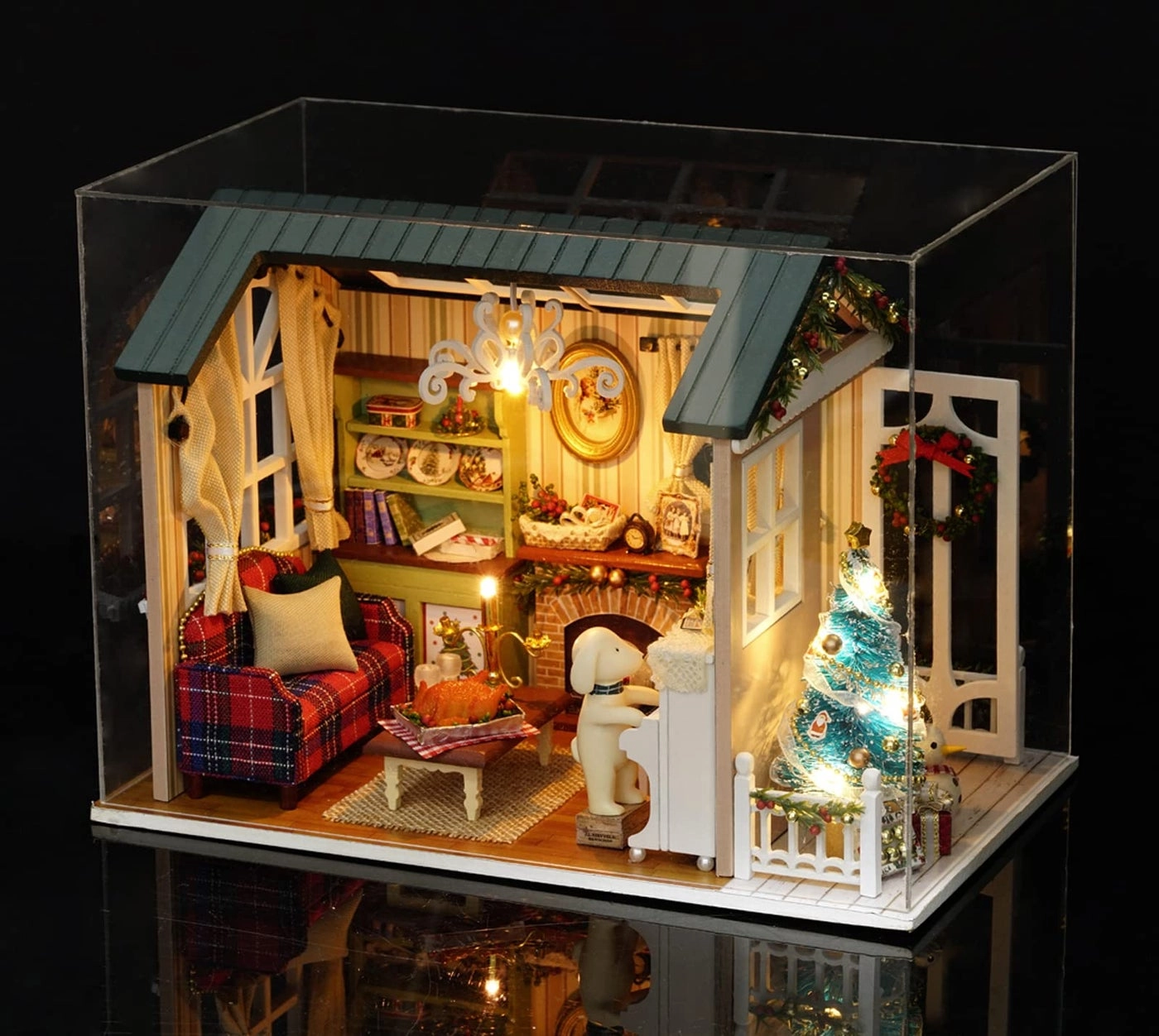 Miniature Dollhouse Kit - Holiday Time 0.04