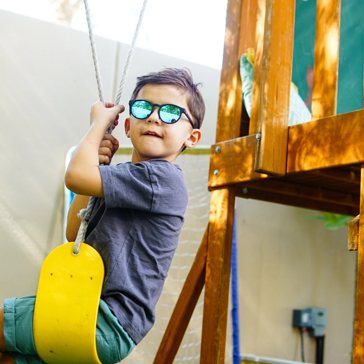 Sydney - Black Mirrored