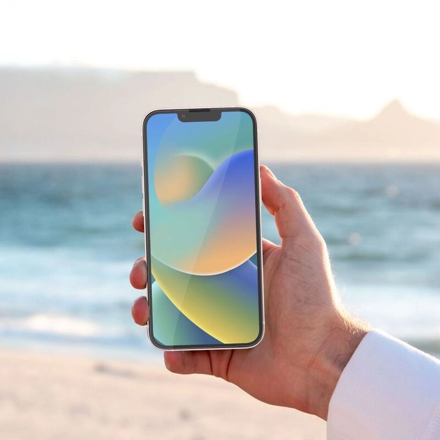 Defendr Case Friendly Screen Protector - iPhone 14 Ultra-Thin