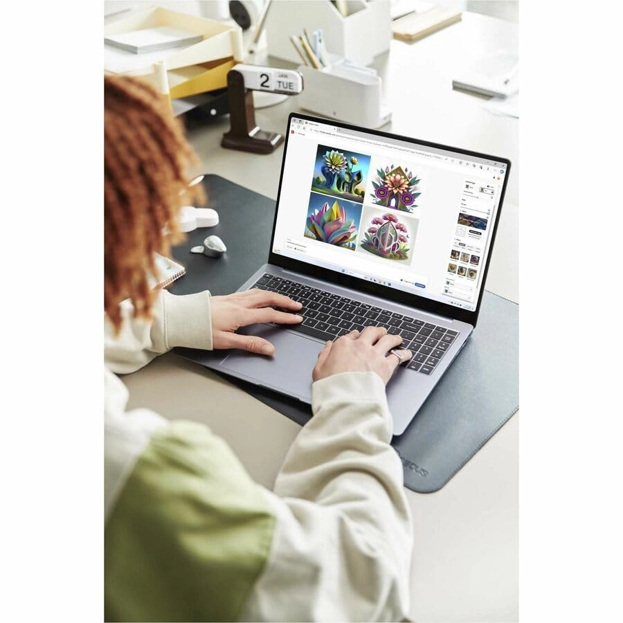 Galaxy Book4 NP754XGK-KS3US - 15.6'' Intel Core 5 120U 16GB LPDDR4X 256GB SSD