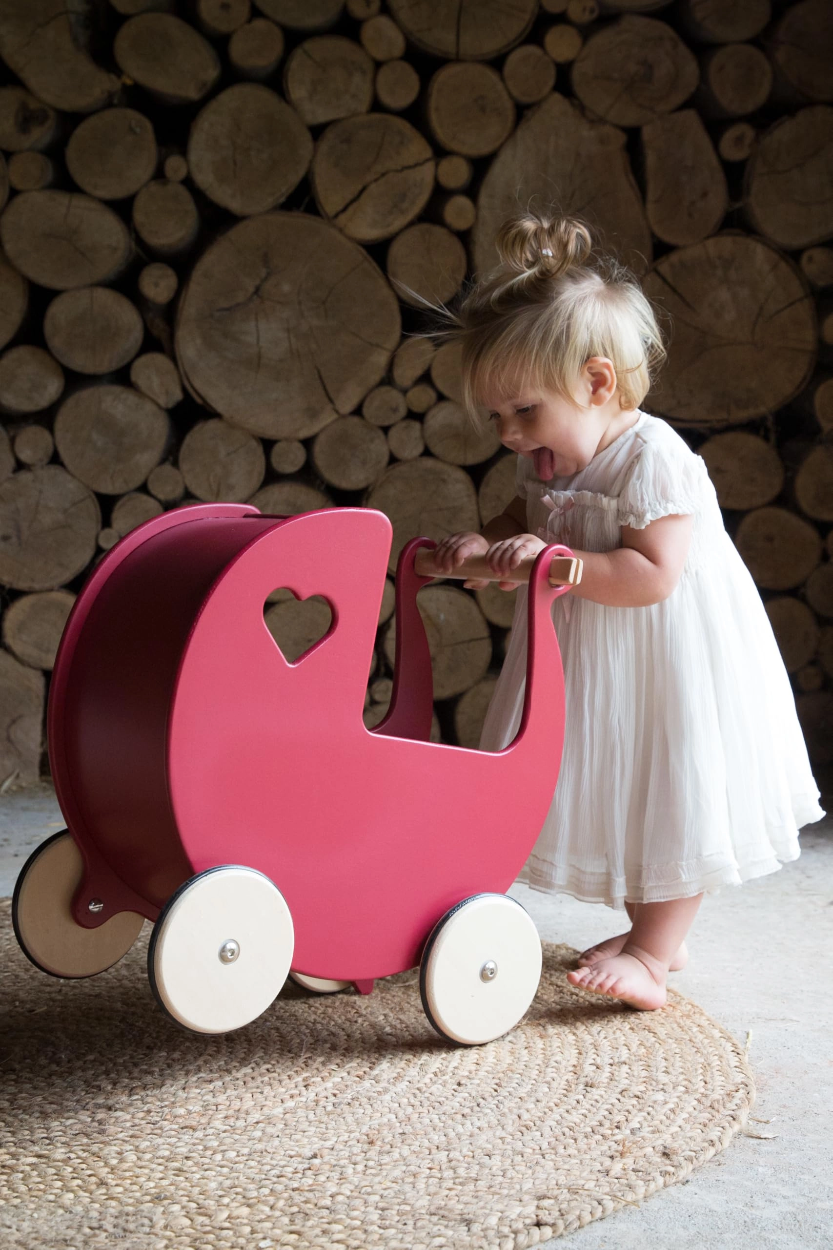 Classic Doll's Pram - 1 Count