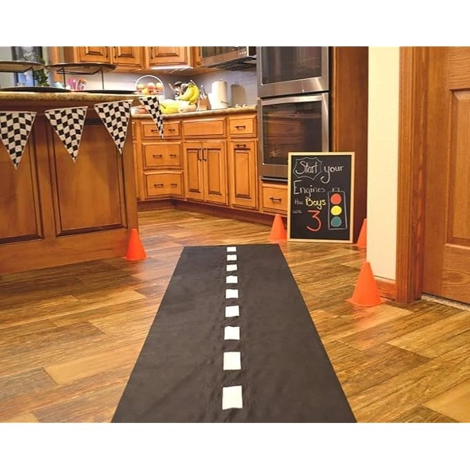 RACETRACK FLOOR RUNNING RACER PARTY DECORATION MAT - 10 X 2 FT