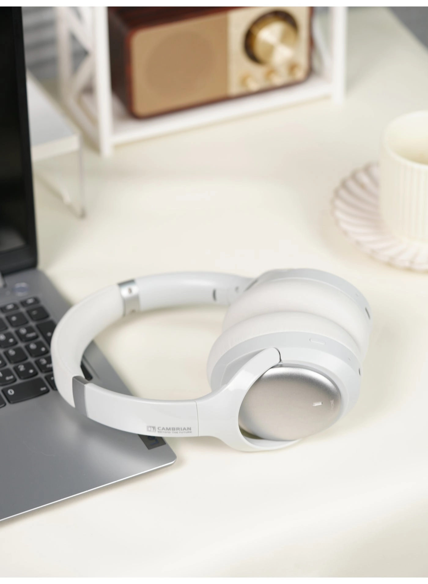 CAMBRIAN - Wireless Headphone
