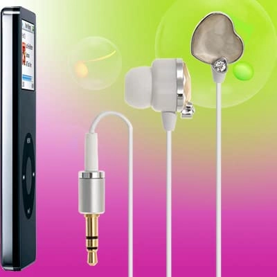 Rhinestone Heart Wired Earbud