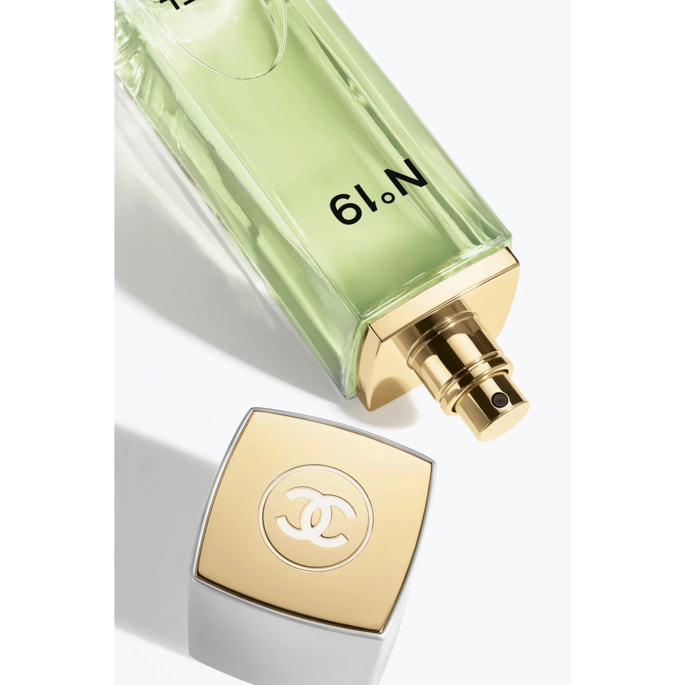 No.19 Eau de Toilette 100ml
