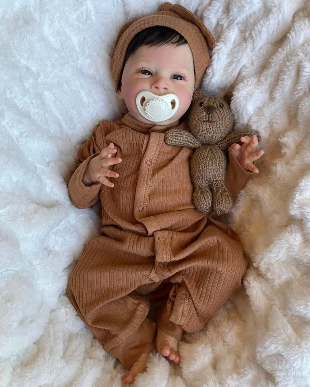 Reborn Baby Doll - 18 Inches 48 cm Silicone Baby Boy Ages 3+