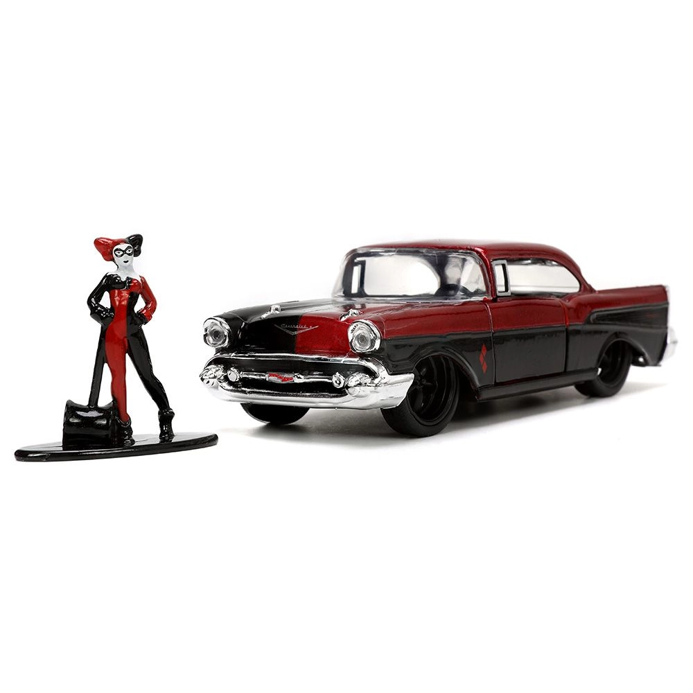 Harley Quinn 1957 Chevy Bel Air with Harley Quinn Figure - 1:32