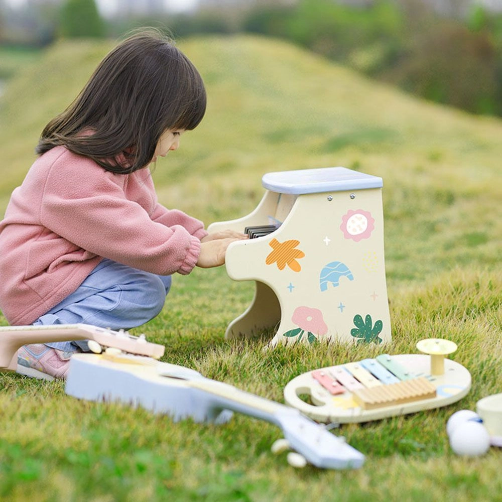 Iris Piano - 18 Months