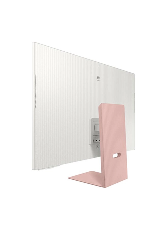 M8 - 3840 X 2160 pixels 32 inch