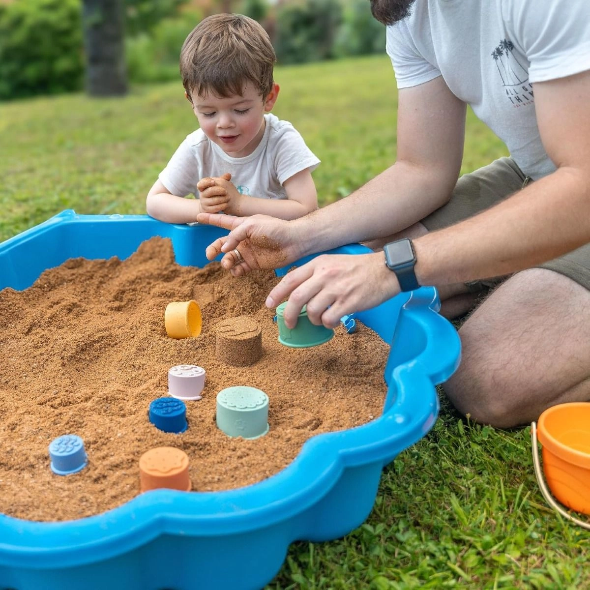 7 Stackable Silicone Bath Cups - Multi Colour 0 +
