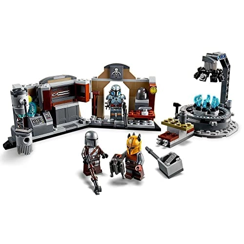 Star Wars The Armourer’s Mandalorian Forge (75319)