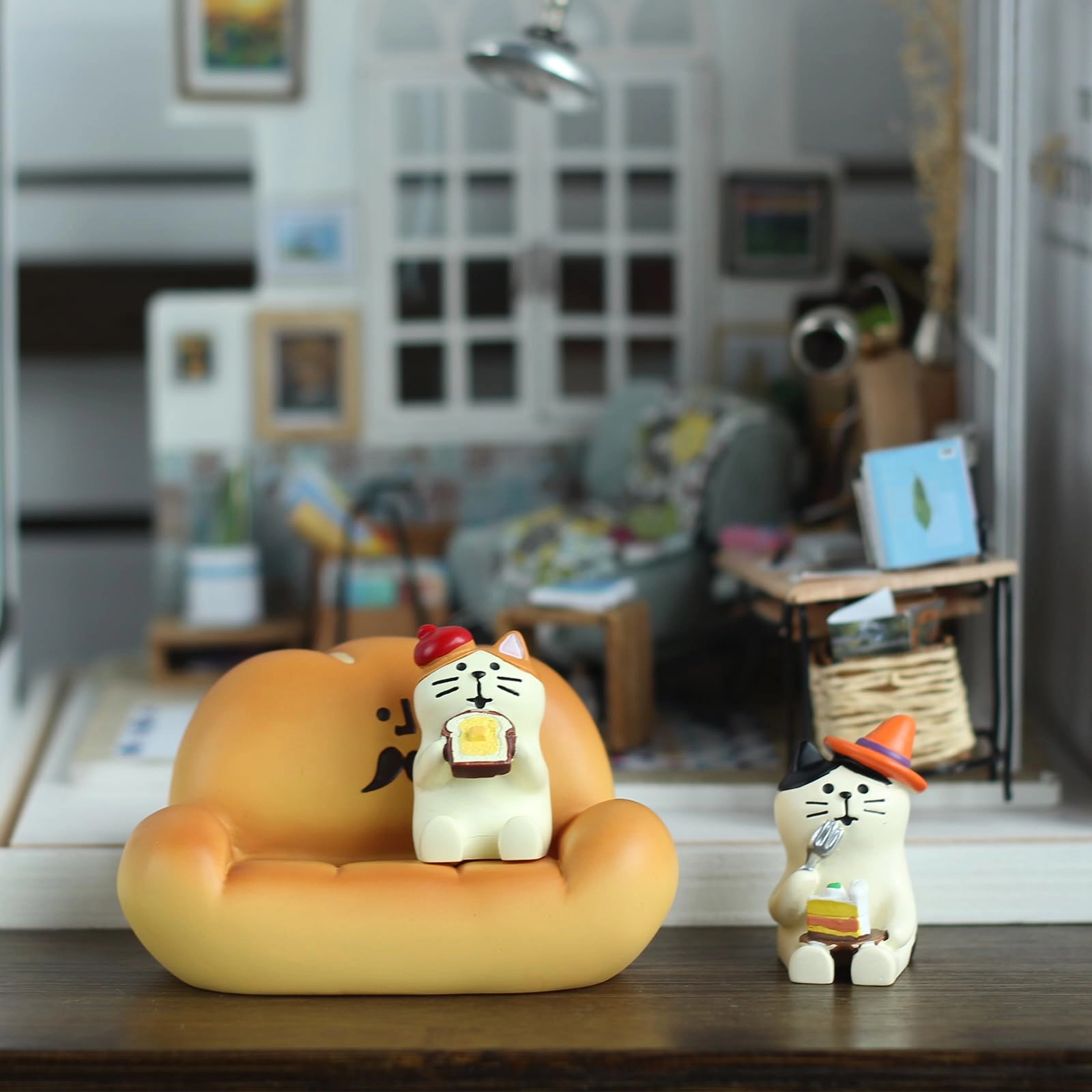 Cute Mini Cat Figurine - Resin