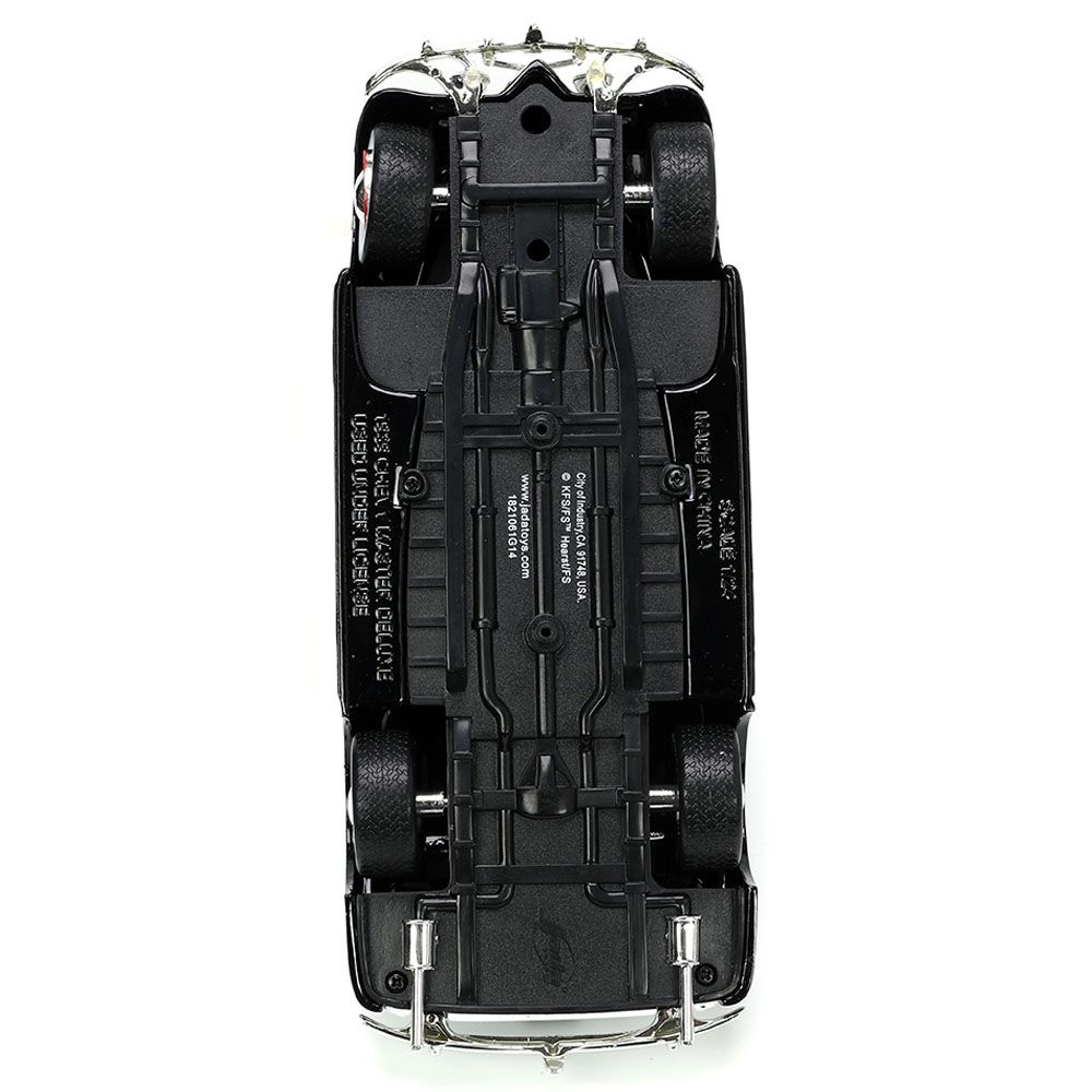 Mr Monopoly 1939 Chevy Master with Figure - 1:24