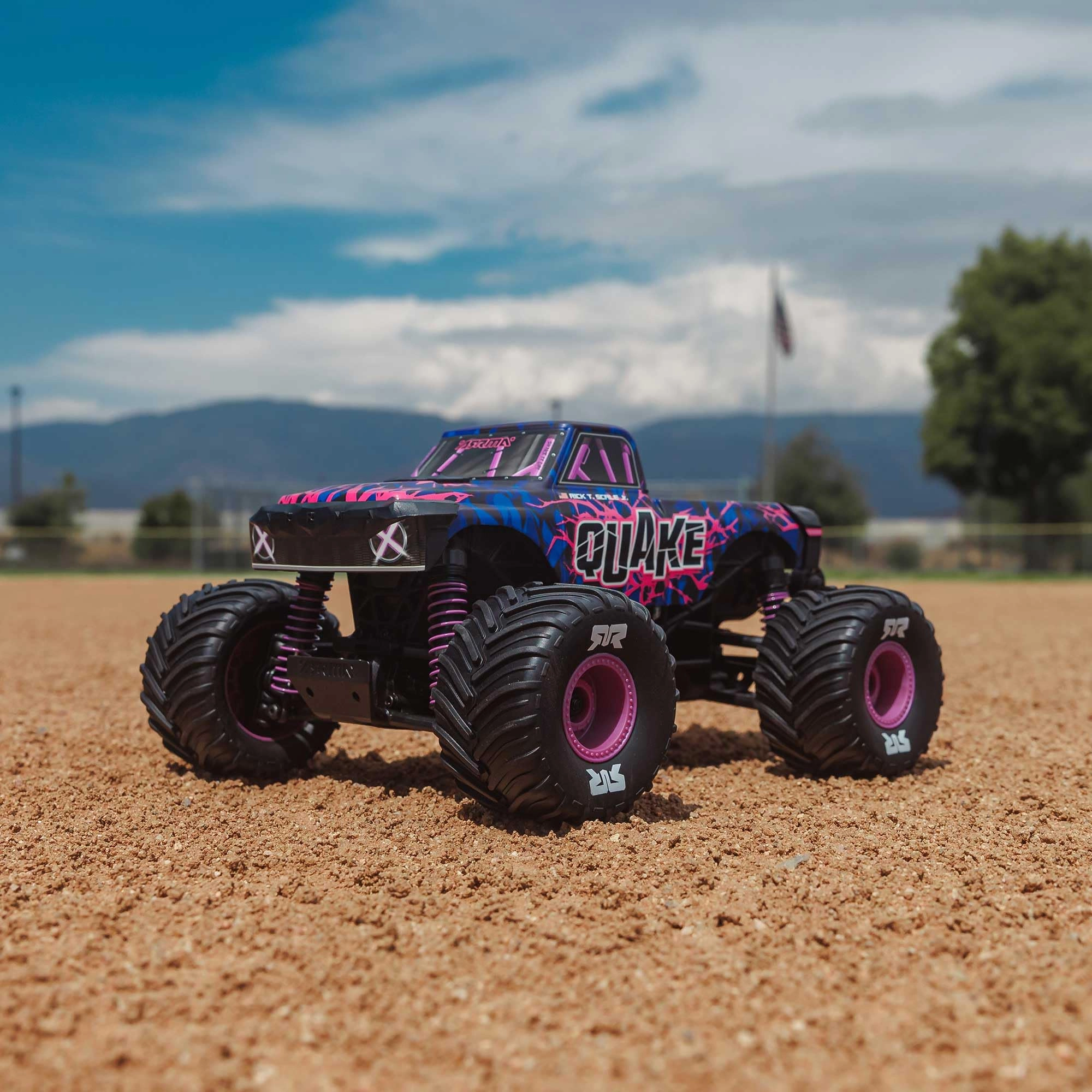 Quake GROM - 1:16 Scale