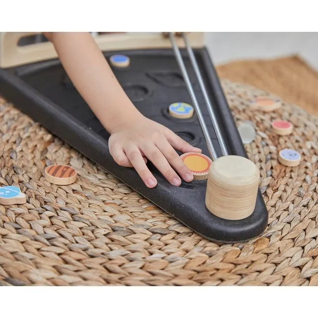 Land The Planet Game - Suitable for 3 years and above