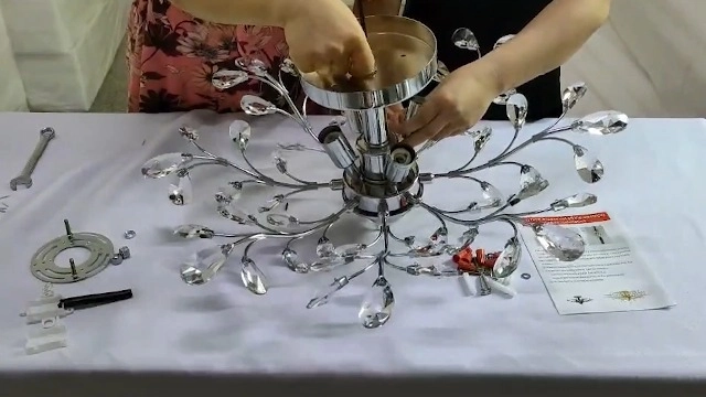 K9 Crystal Chandelier - 4-Lights Gold E14