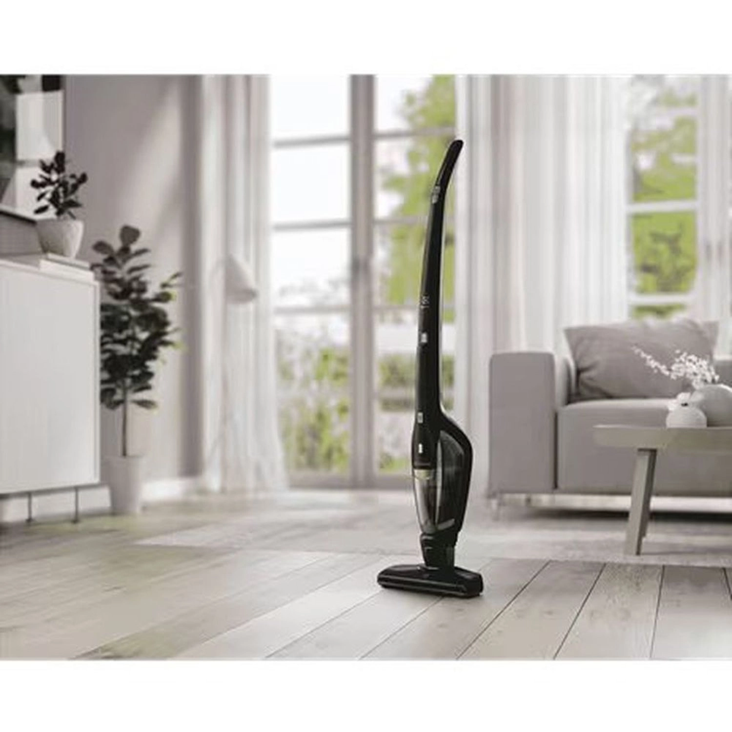 ZB3513DB - Stick Vacuum Cleaner 30 minutes