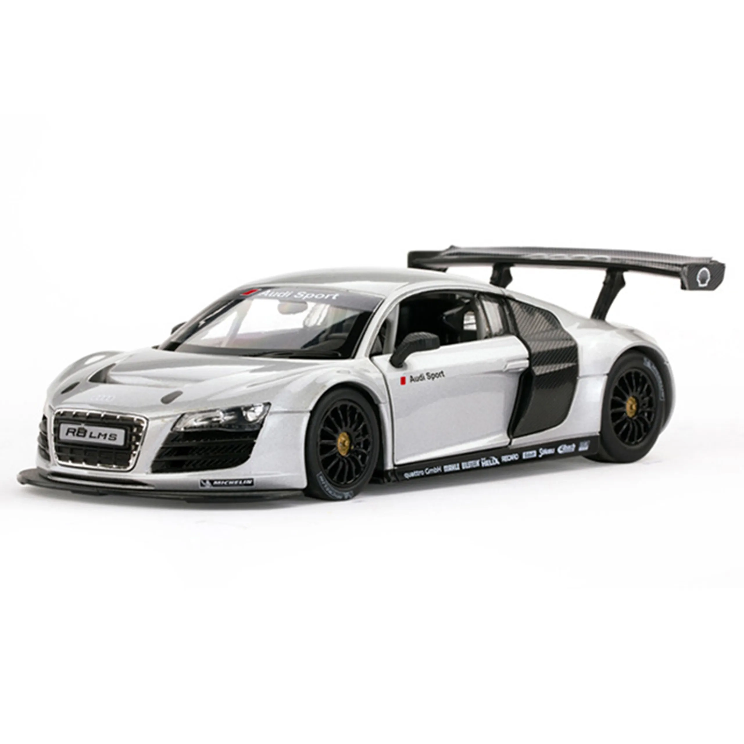 Audi R8 - 1:24