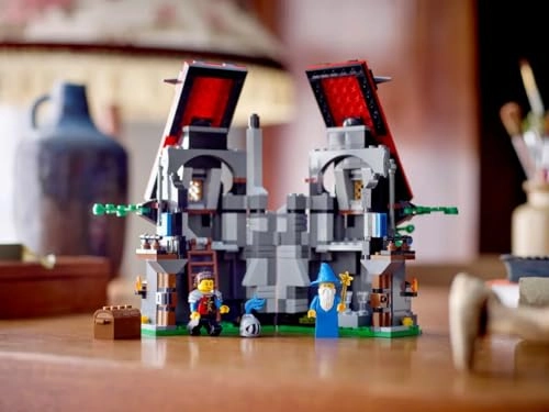LEGO Majisto's Magical Workshop (40601)