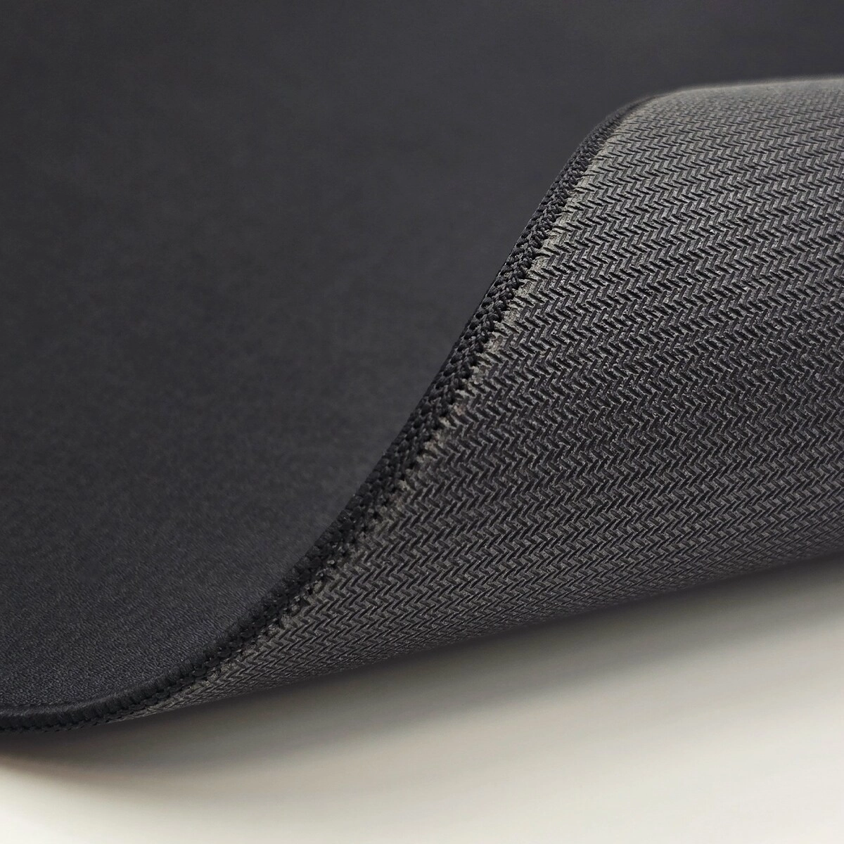 Control Desk Mat Gaming Mouse Pad - 42x42 cm