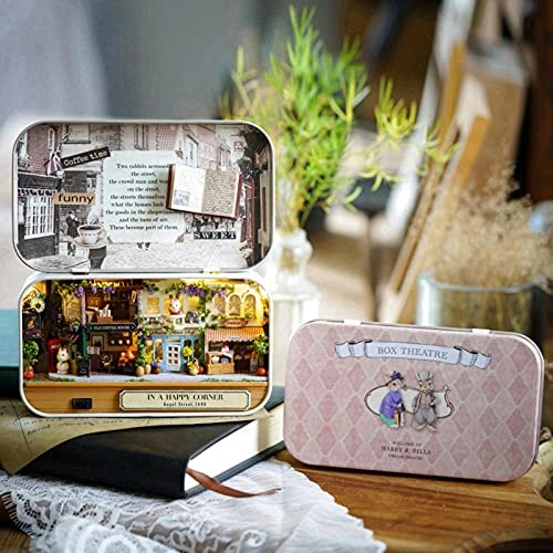 Box Dollhouse - Street Corner